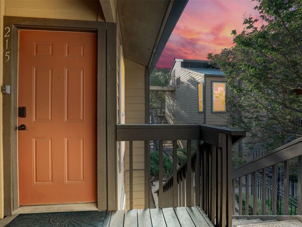 1000 W 26th ST , Unit 215, Austin, TX 78705