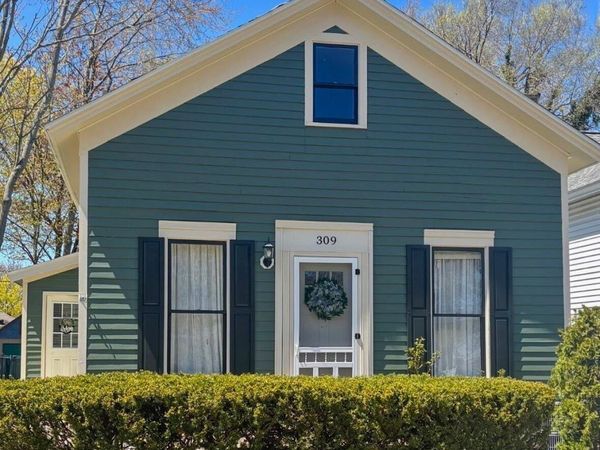 309 N Robert Street, Ludington, MI 49431