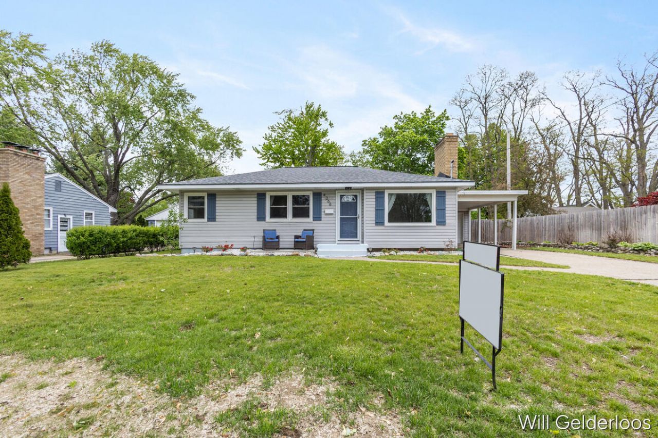 4366 Oriole Avenue Sw, Wyoming, MI 49509 Main Photo