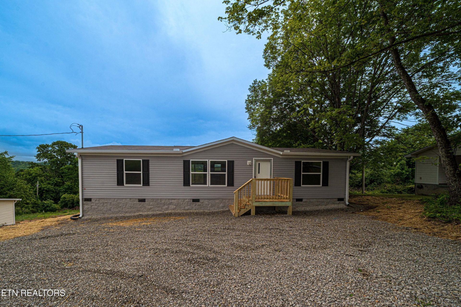 204 Hillside Drive Lafollette, TN 37766
