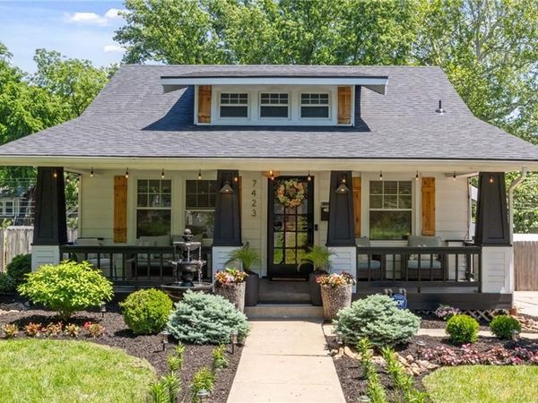 7423 Jarboe Street, Kansas City, MO 64114