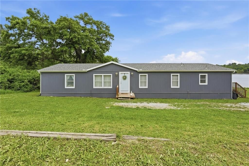 14933 Lakeshore Drive, Excelsior Springs, MO 64024 Main Photo
