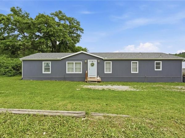 14933 Lakeshore Drive, Excelsior Springs, MO 64024
