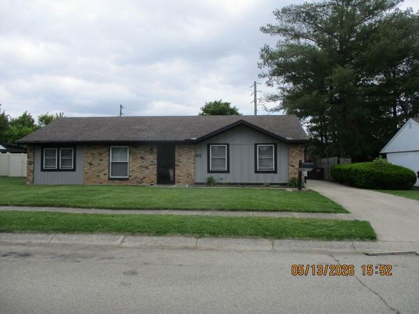 810 Bayberry Drive, New Carlisle, OH 45344