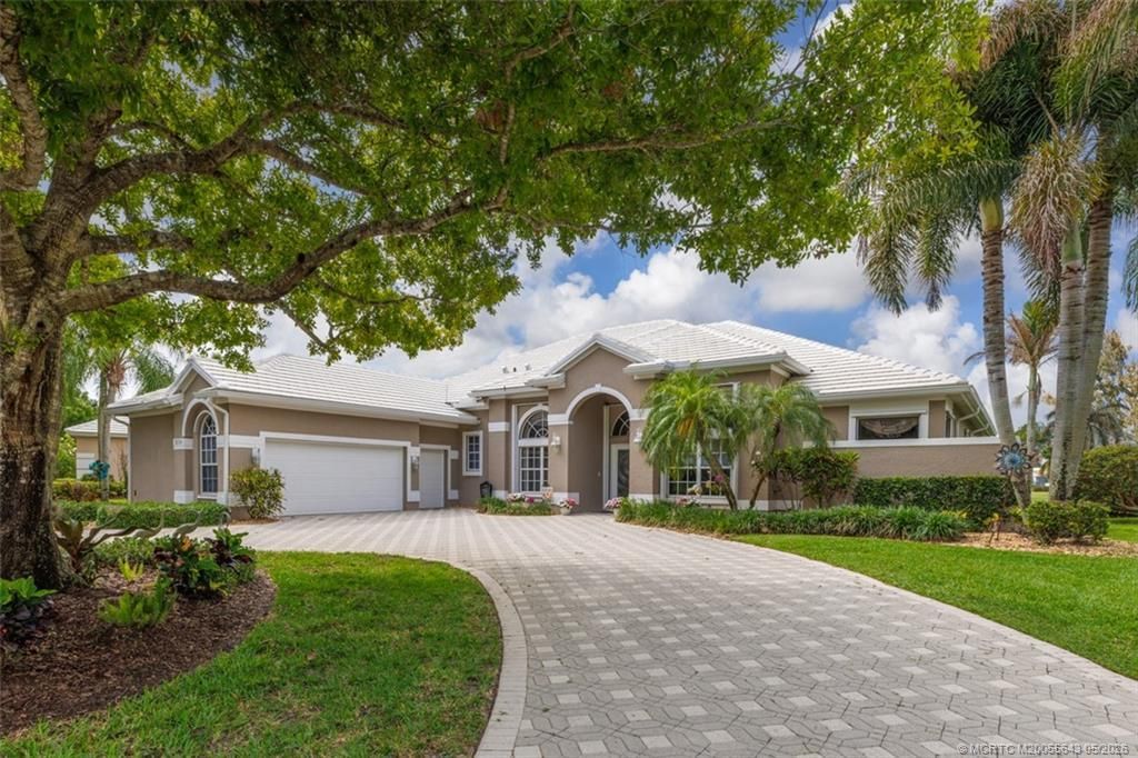 2074 SW Bradford Place, Palm City, FL 34990 Photo
