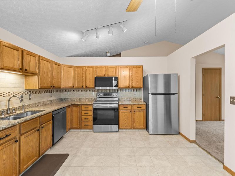 1139 Rendezvous Lane, Columbus, OH 43207 Photo 11