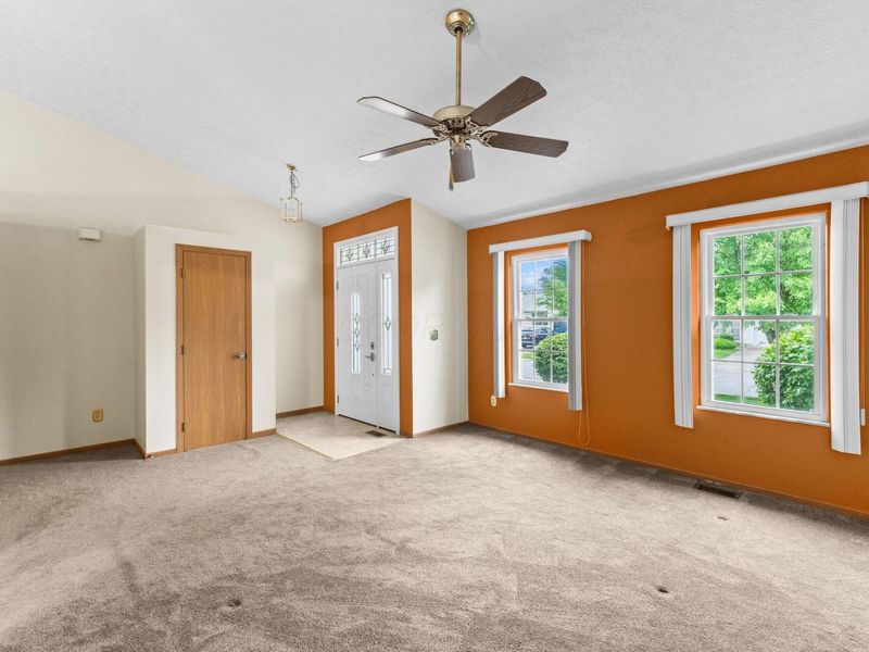 1139 Rendezvous Lane, Columbus, OH 43207 Photo 7