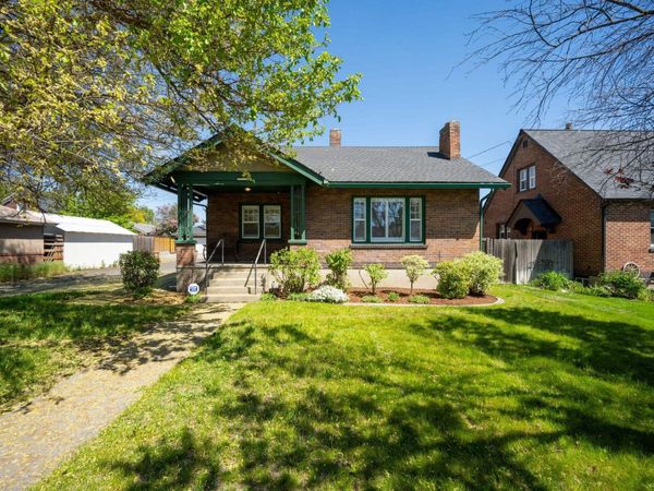 3408 N Lidgerwood St, Spokane, WA 99207