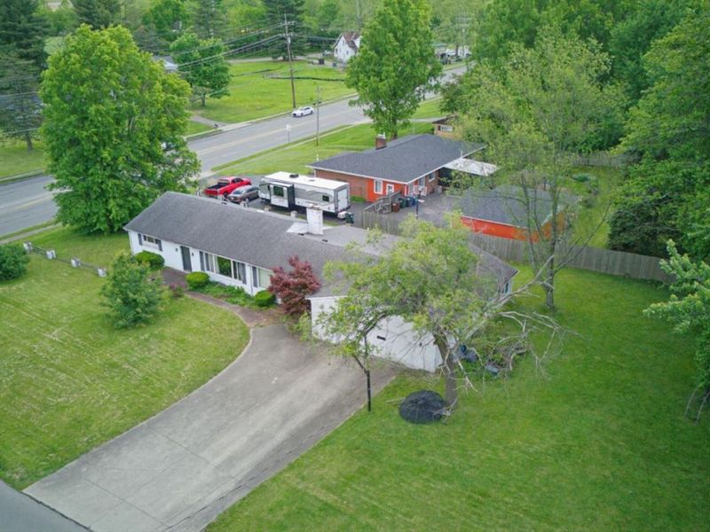 911 Lakeside Drive, Springfield Twp., OH 45231 Photo 3