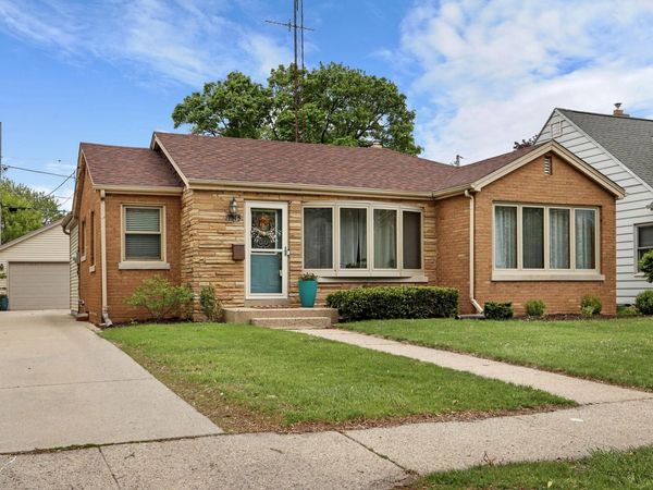 7515 25th Ave, Kenosha, WI 53143