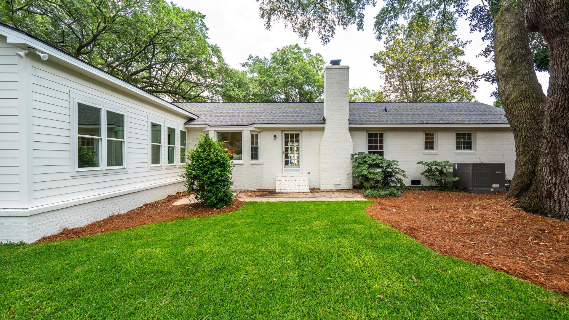 1389 Parkshore Drive Photo 12
