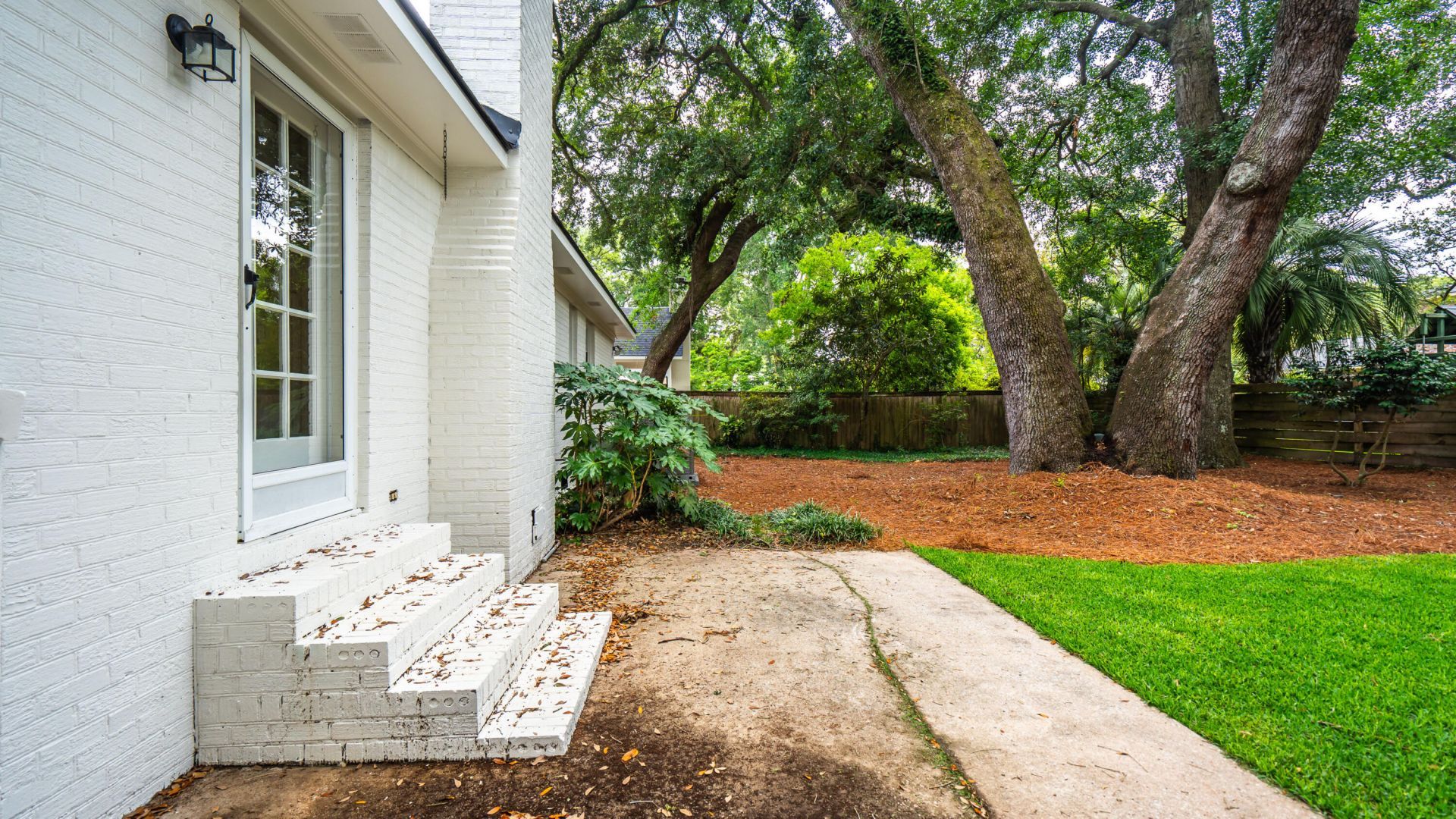 1389 Parkshore Drive Photo 15