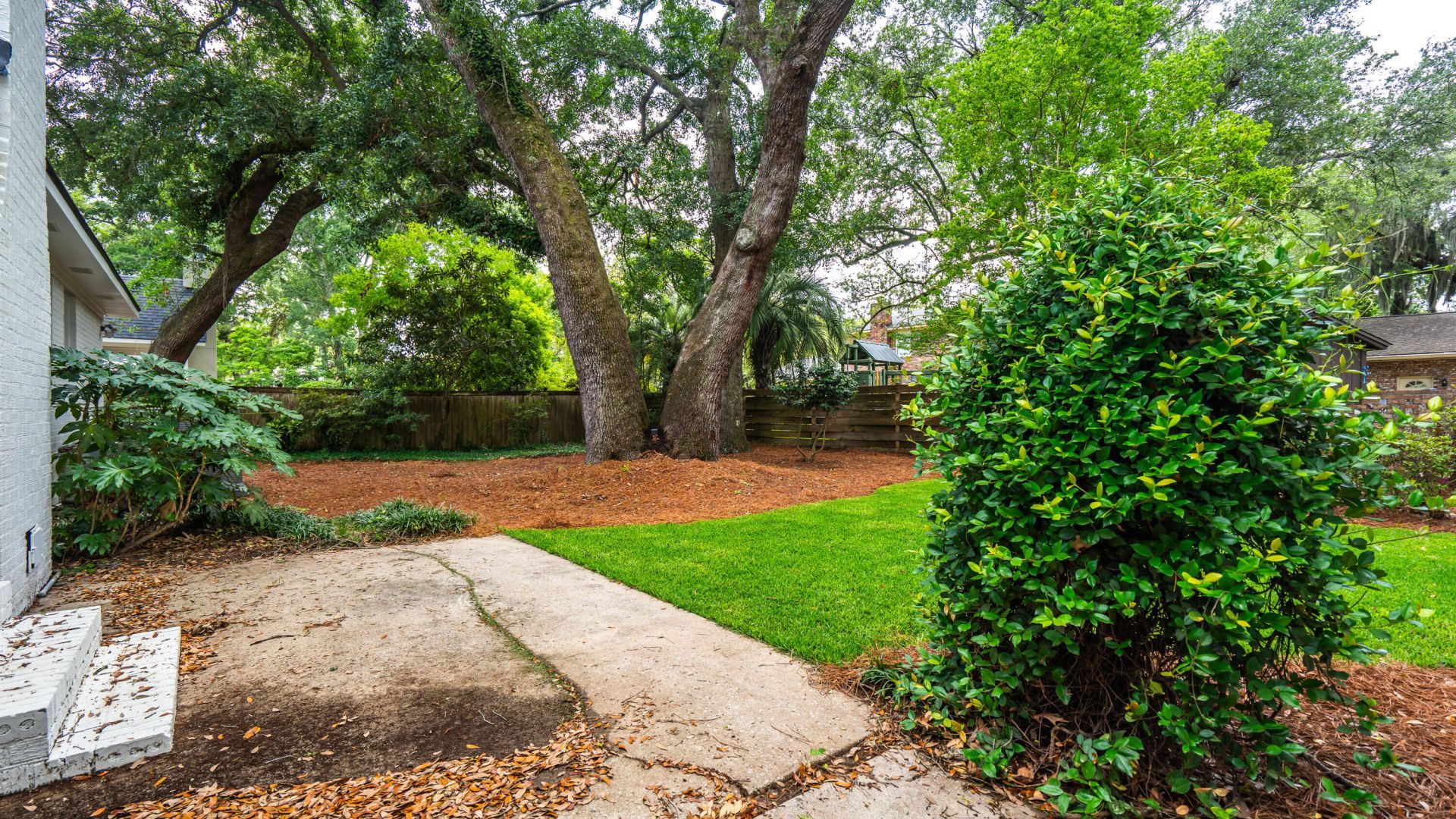 1389 Parkshore Drive Photo 16