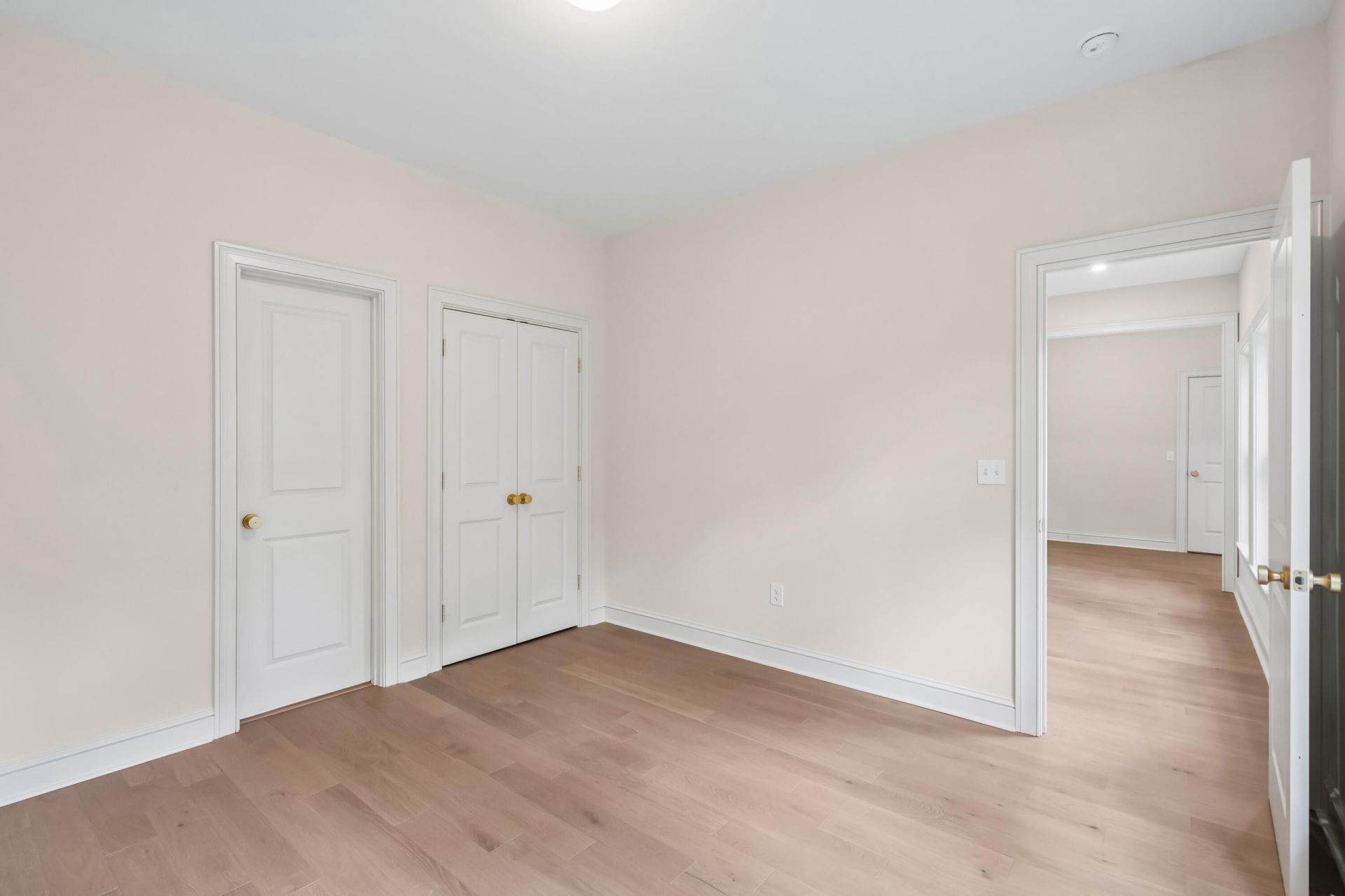 1389 Parkshore Drive Photo 19