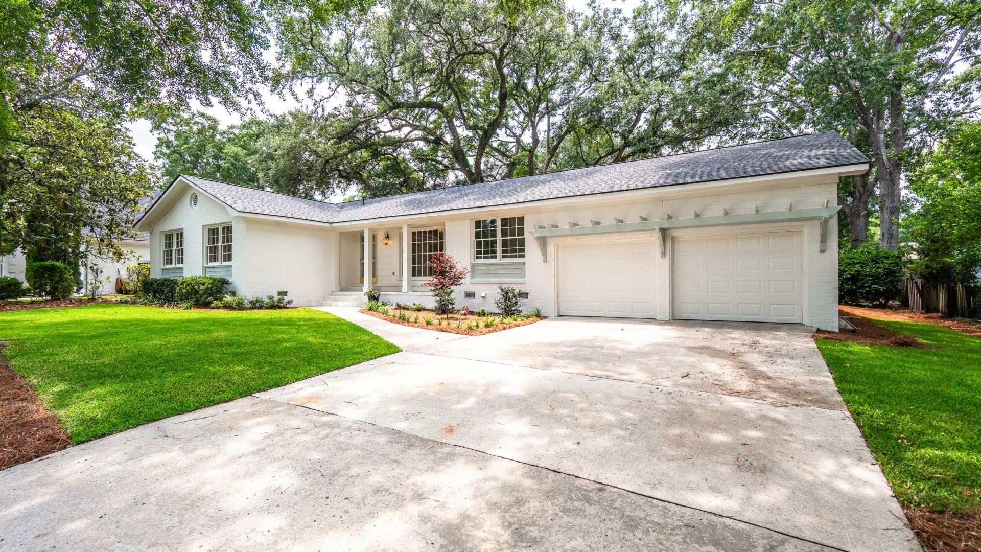 1389 Parkshore Drive Photo 3