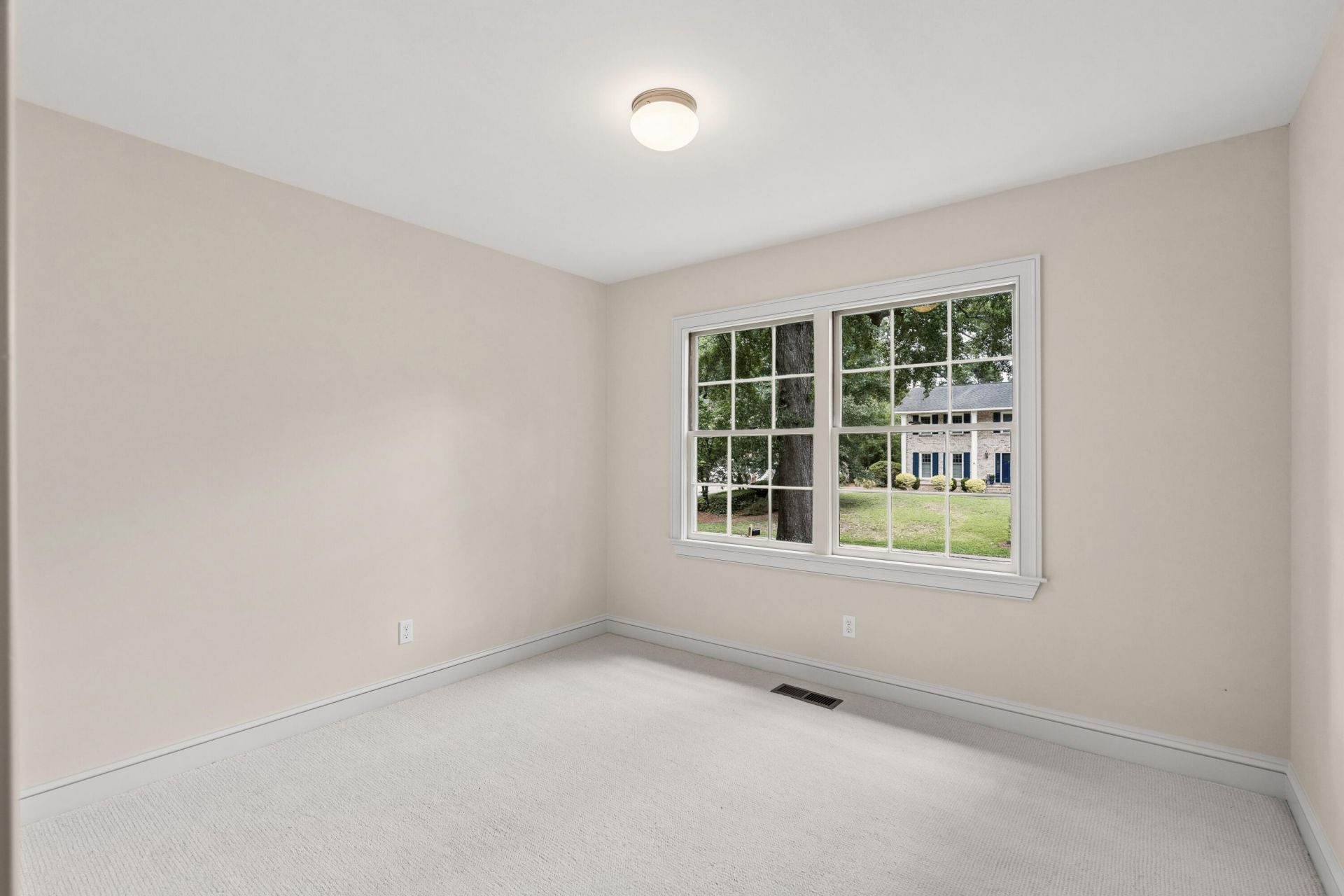 1389 Parkshore Drive Photo 34