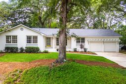 1389 Parkshore Drive photo 4