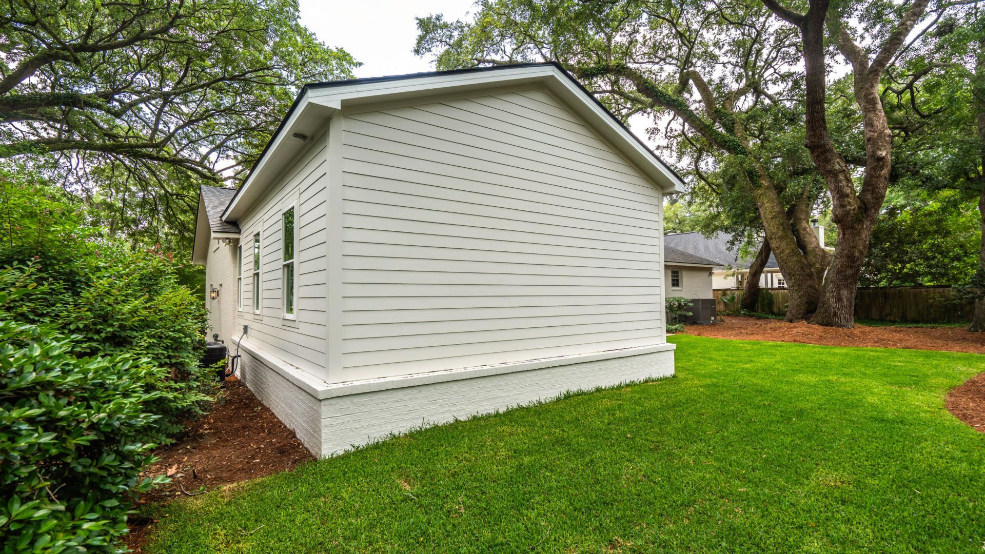 1389 Parkshore Drive Photo 9
