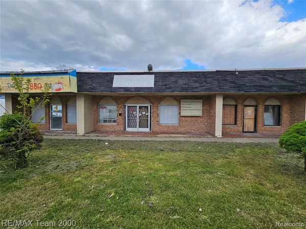 1055 Inkster Road, Inkster, MI 48141