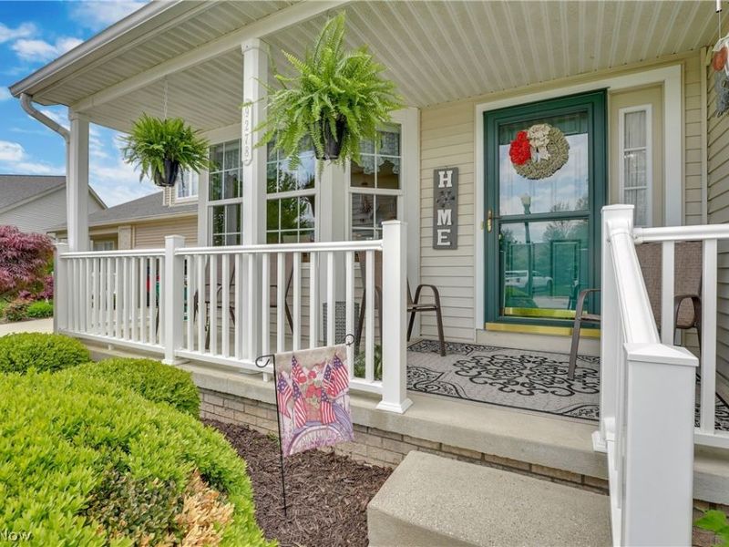 9278 Clark Circle, Twinsburg, OH 44087 Photo 4