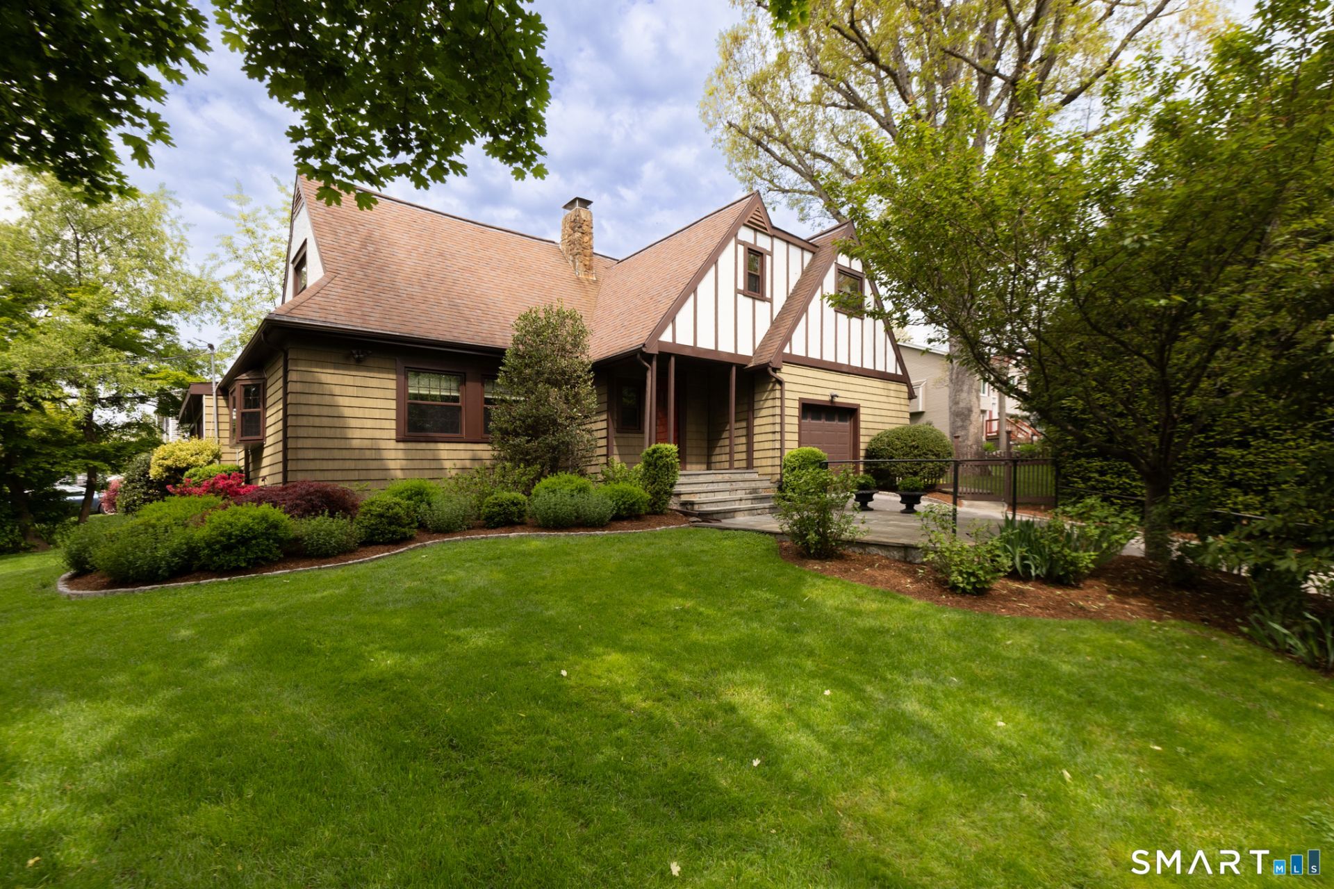 6 Bon Air, Stamford, CT 06907 Main Photo