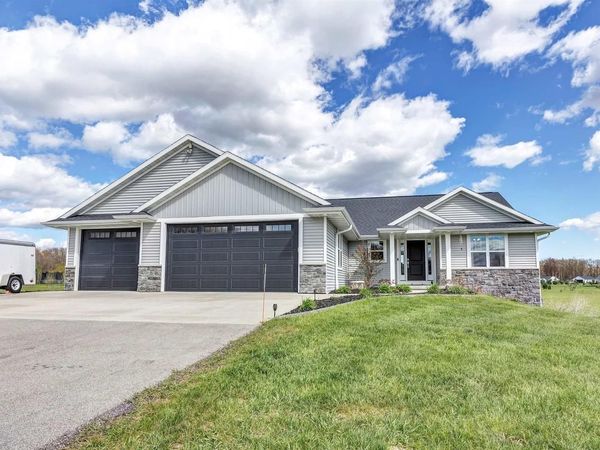 392 SONG BIRD CIRCLE, Sobieski, WI 54171