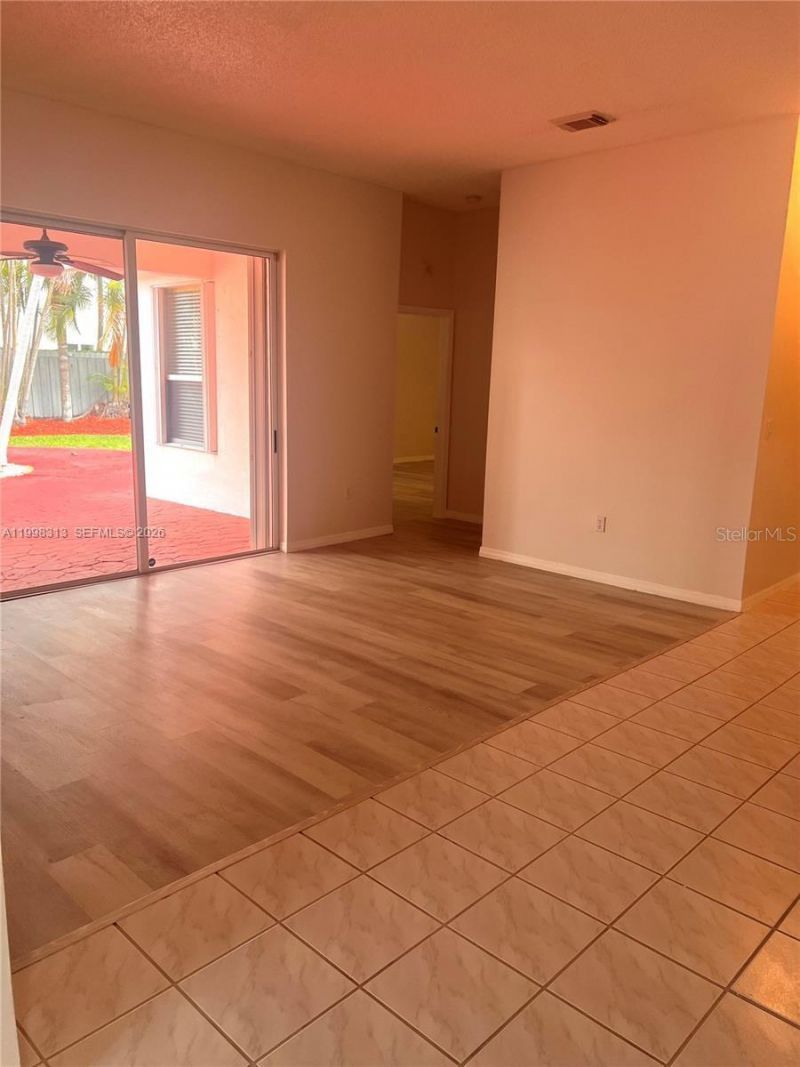 15761 SW 148 Terrace , Miami, FL 33187 Photo