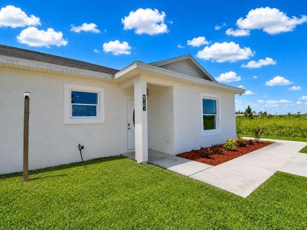 7951 SARASOTA DR, Unit B, INDIAN LAKE ESTATES, FL 33855