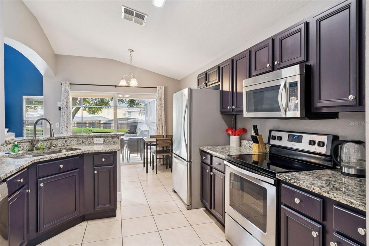 2694 La Isla Court, Kissimmee, FL 34747 Photo