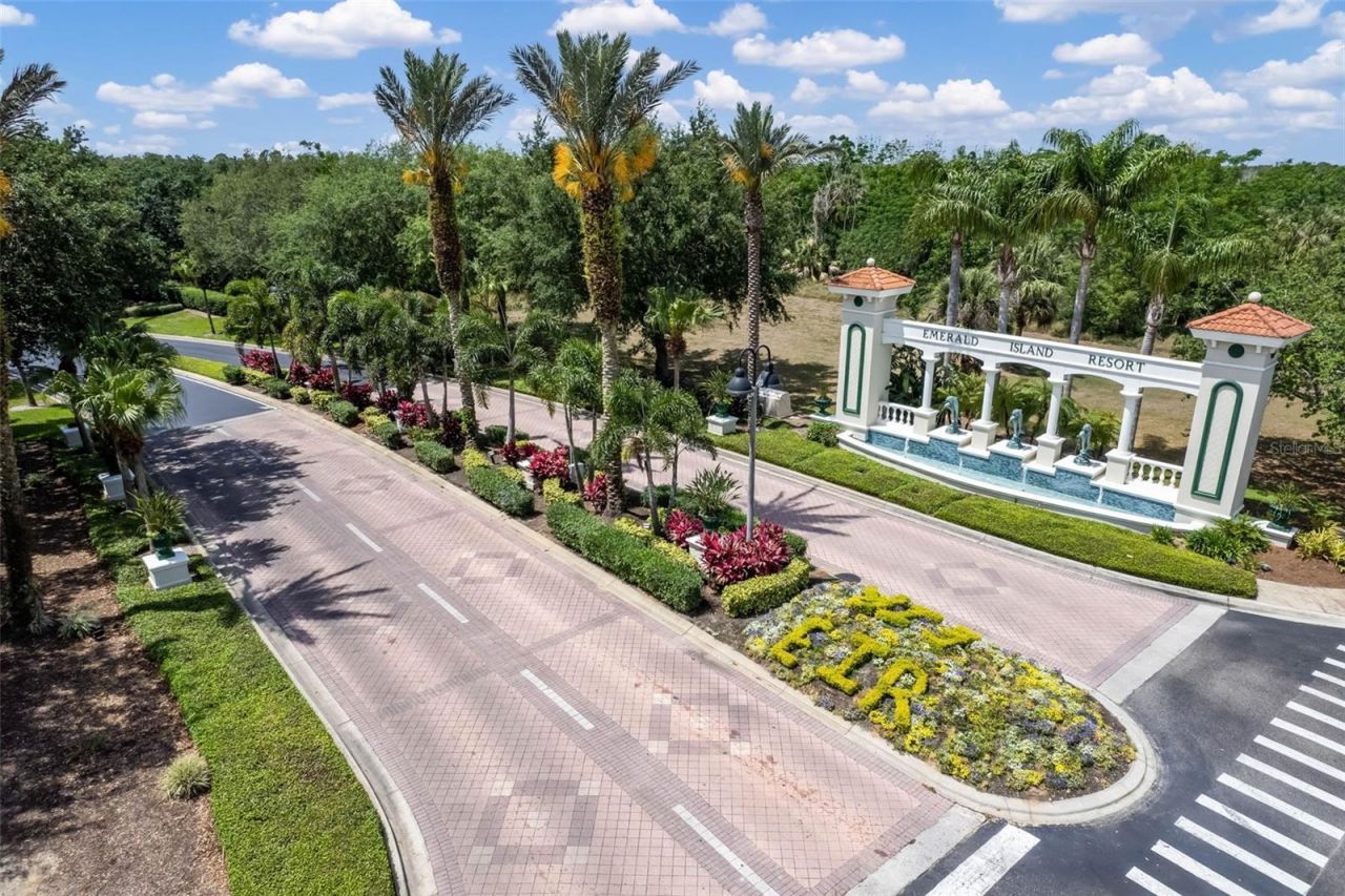 2694 La Isla Court, Kissimmee, FL 34747 Photo