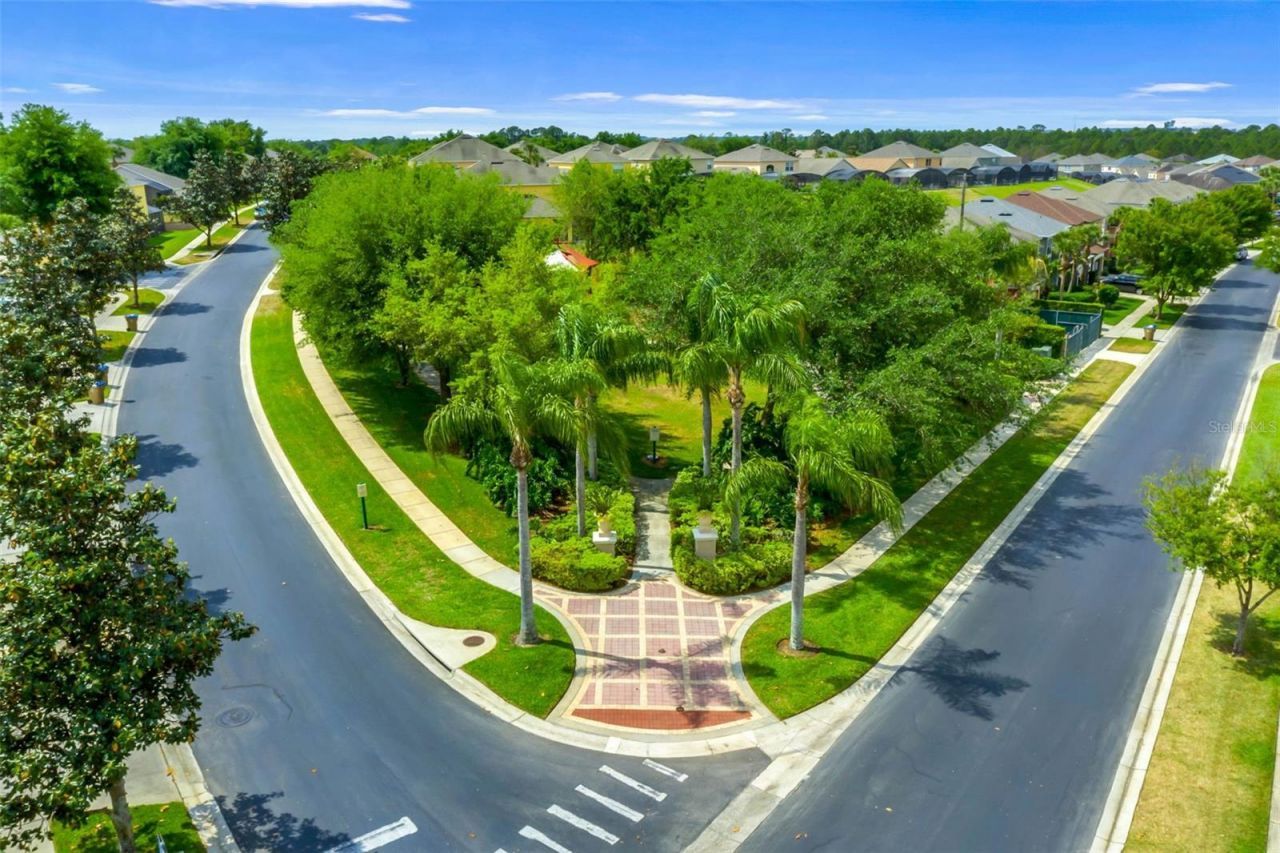 2694 La Isla Court, Kissimmee, FL 34747 Photo