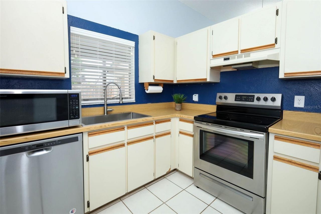 1016 Gwyn Circle, Oviedo, FL 32765 Photo