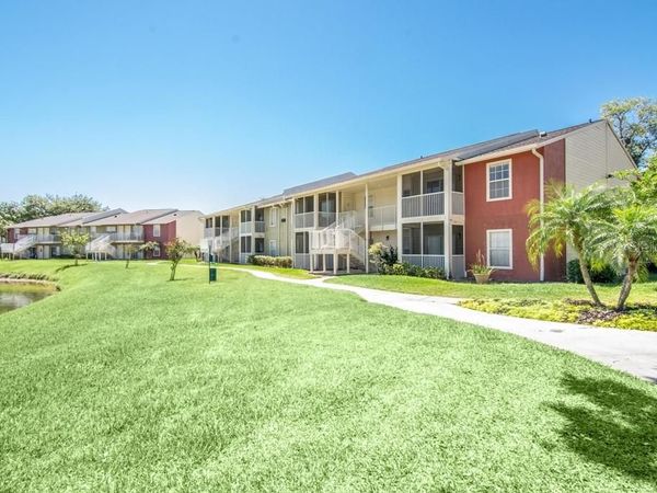 214 LAKE PARSONS GREEN , Unit 208, BRANDON, FL 33511