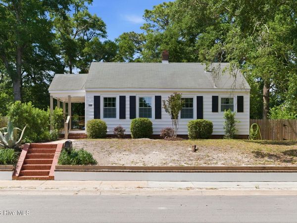 705 Ivey Circle, Wilmington, NC 28401