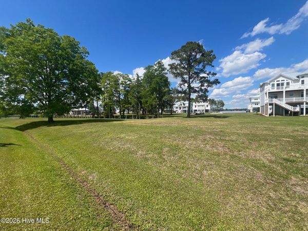 61 Maritime Court , Chocowinity, NC 27817