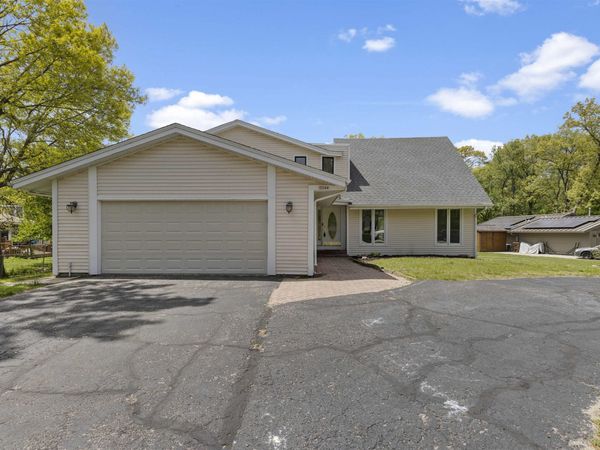 5044 Lanterne Ct, LOVES PARK, IL 61111