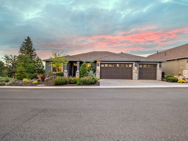 3158 NW Hidden Ridge Drive, Bend, OR 97703