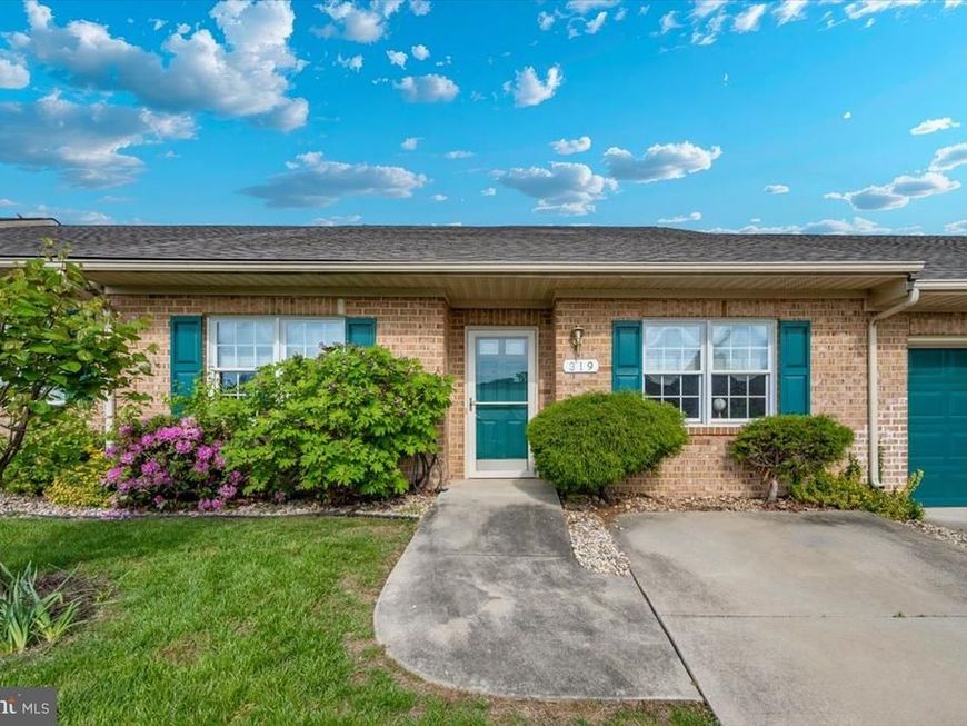 319 Sunbrook Lane, Unit 98, Hagerstown, MD 21740 Main Photo