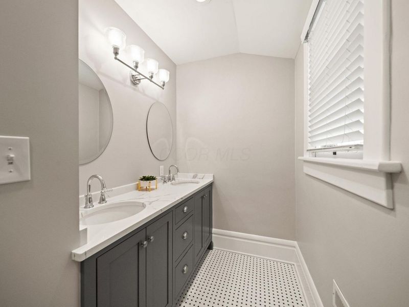503 S 3rd Street, Columbus, OH 43215 Photo 70