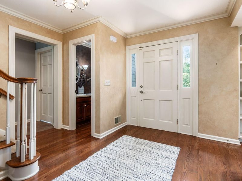7594 Norham Road, Columbus, OH 43235 Photo 6