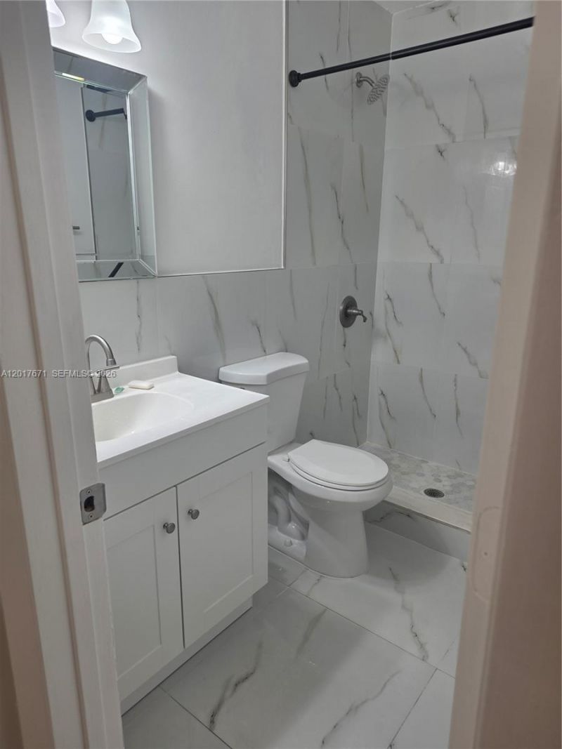4467 NW 185th St, Miami Gardens, FL 33055 Photo
