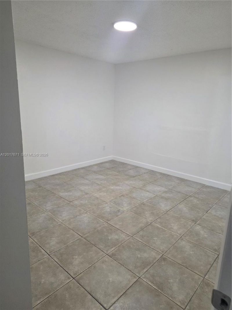 4467 NW 185th St, Miami Gardens, FL 33055 Photo