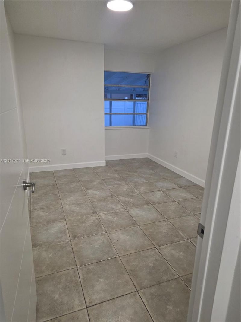4467 NW 185th St, Miami Gardens, FL 33055 Photo