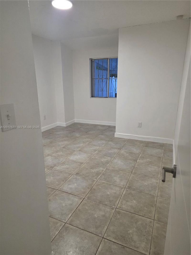 4467 NW 185th St, Miami Gardens, FL 33055 Photo