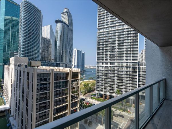 500 Brickell Ave, Unit 1407, Miami, FL 33131