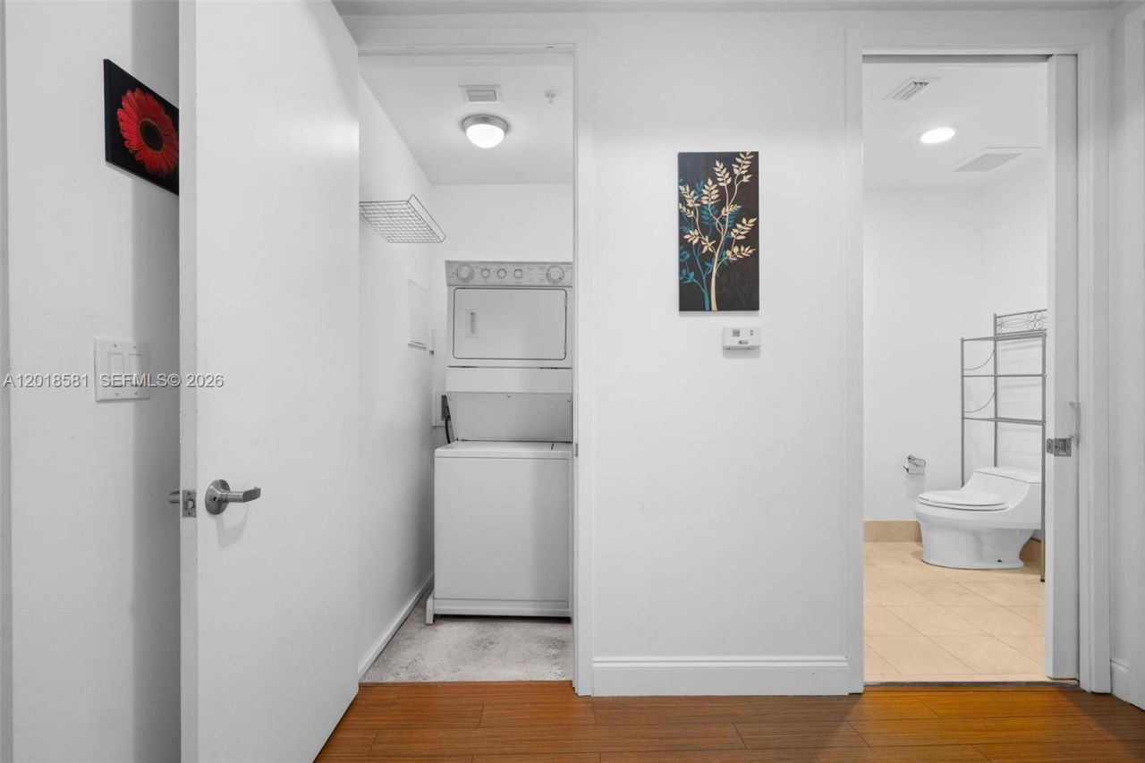 18101 Collins Ave , Unit 606, Sunny Isles Beach, FL 33160 Photo
