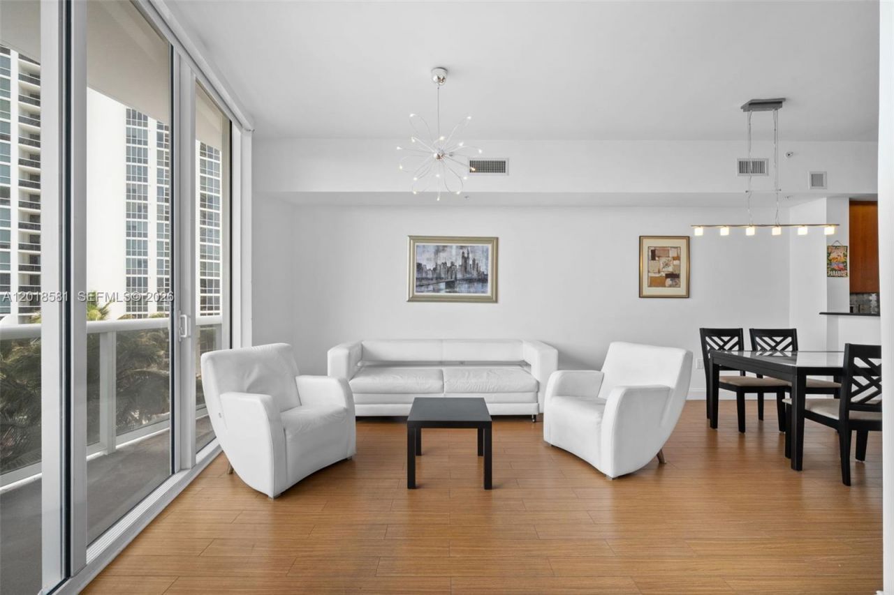18101 Collins Ave , Unit 606, Sunny Isles Beach, FL 33160 Photo