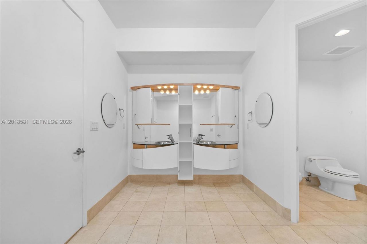 18101 Collins Ave , Unit 606, Sunny Isles Beach, FL 33160 Photo