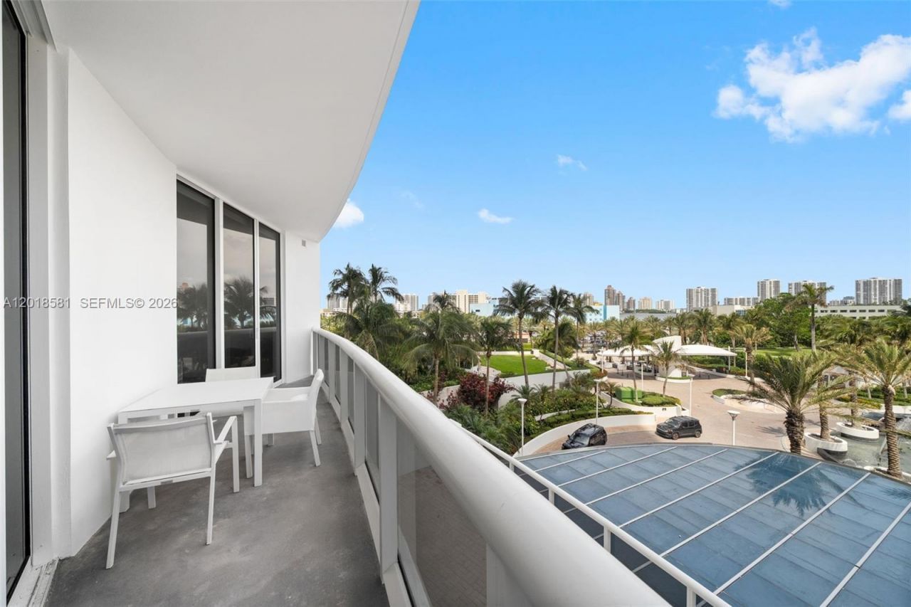 18101 Collins Ave , Unit 606, Sunny Isles Beach, FL 33160 Photo