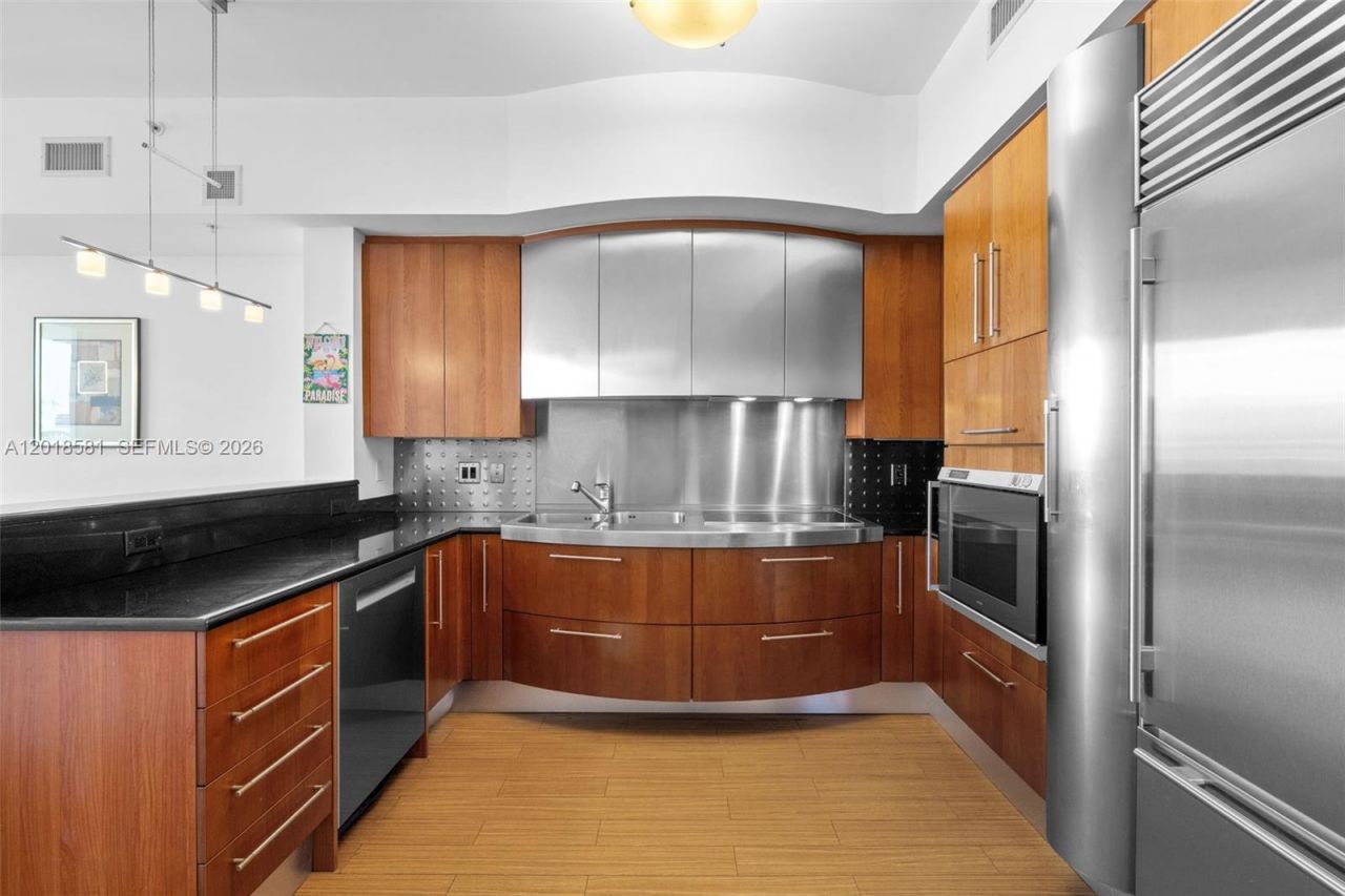 18101 Collins Ave , Unit 606, Sunny Isles Beach, FL 33160 Photo